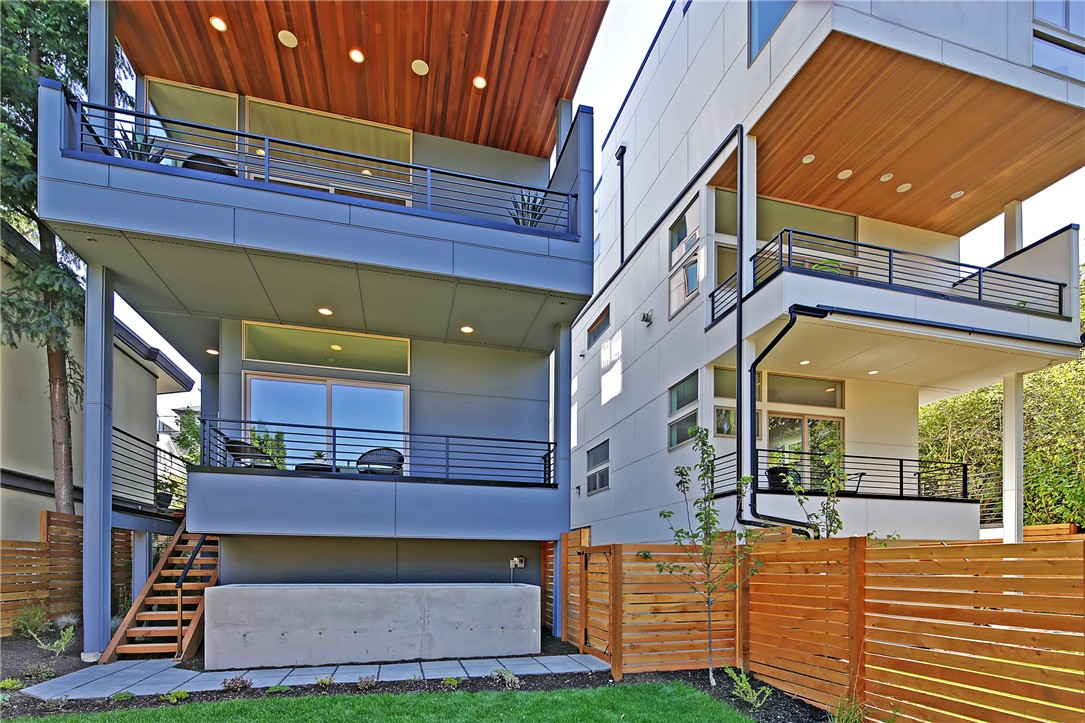 1525 30th Ave S Seattle, WA